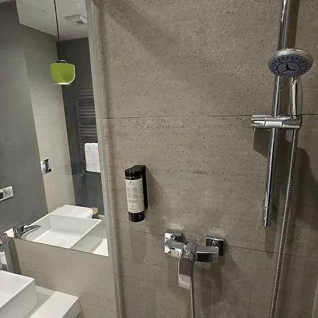 Ovo Od Dziedzinca Wrocław