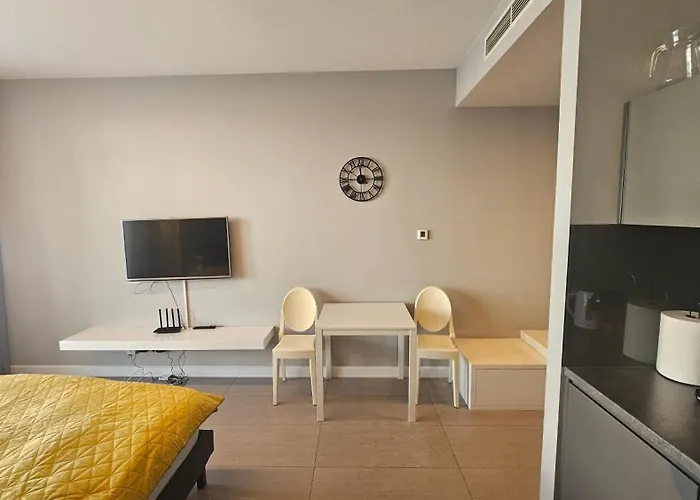 Ovo Od Dziedzinca Apartman Wrocław