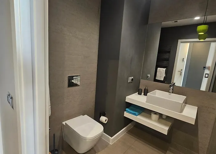 Ovo Od Dziedzinca Apartman